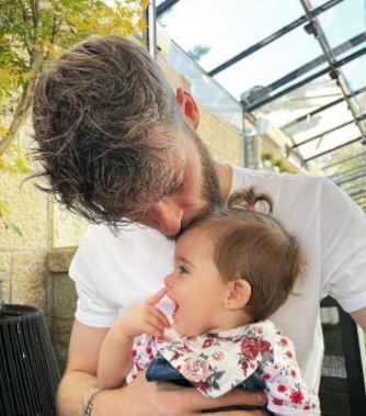 Marivi Quintana son David de Gea and granddaughter.
